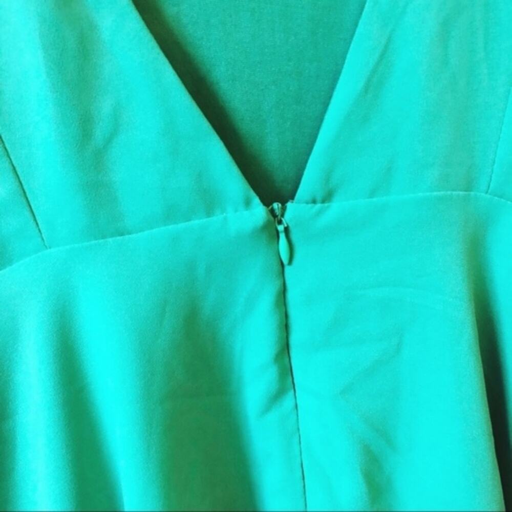 Glamour Green Backless Skater Dress - Picture 5 of 8
